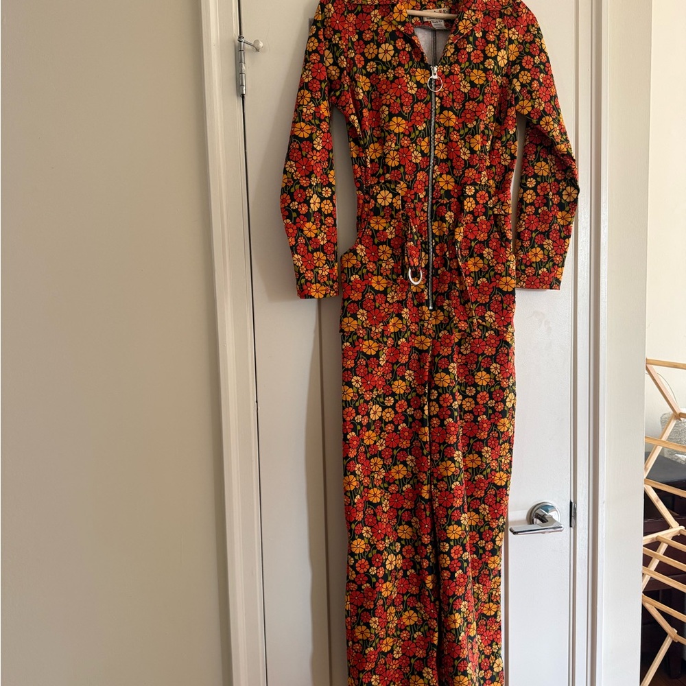 Floral Zip-Front Jumpsuit in Orange & Yellow - Picture 6 of 10